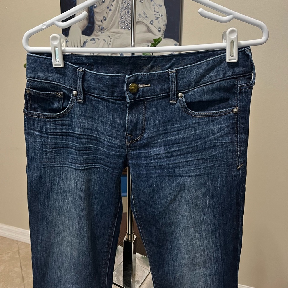 Express Low Rise Jeans - 2 - Picture 2 of 8